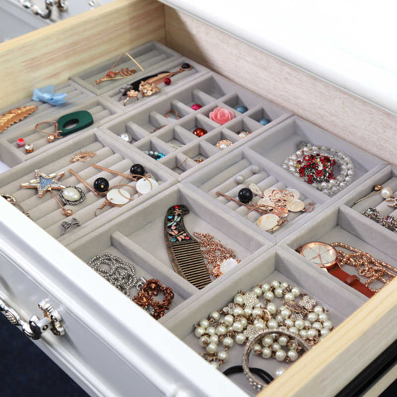 DIY Jewelry Organization