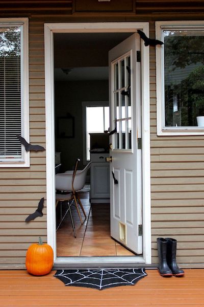 Do It Yourself: Make the Best Halloween Decorations - Albuquerque Self  Storage